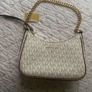 Michealkors shoulder bag brand new with tags